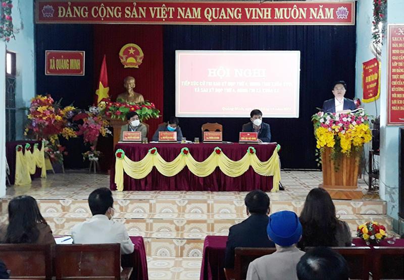 Các đại biểu tiếp xúc vởi cử tri các xã vùng Nam, TX. Ba Đồn tại xã Quảng Minh