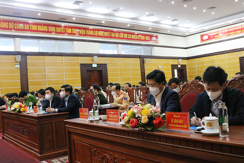 Các đại biểu tham dự hội nghị