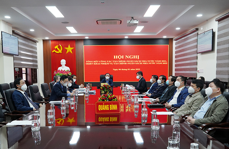  Các đại biểu dự hội nghị tại điểm cầu Quảng Bình