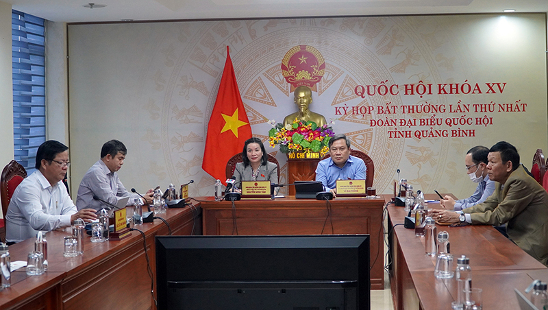 Toàn cảnh phiên thảo luận trực tuyến tại điểm cầu Quảng Bình