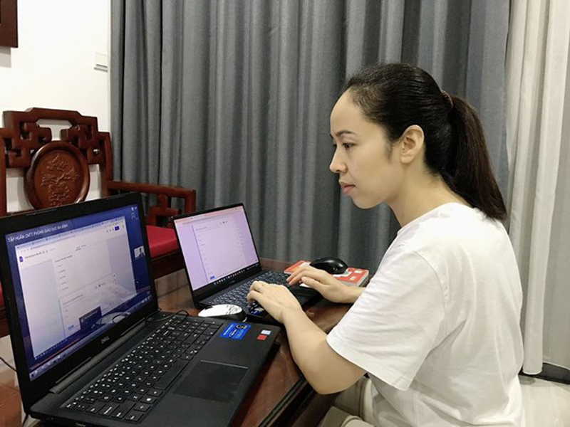 Giáo viên tập huấn trực tuyến. (Ảnh: CTV)