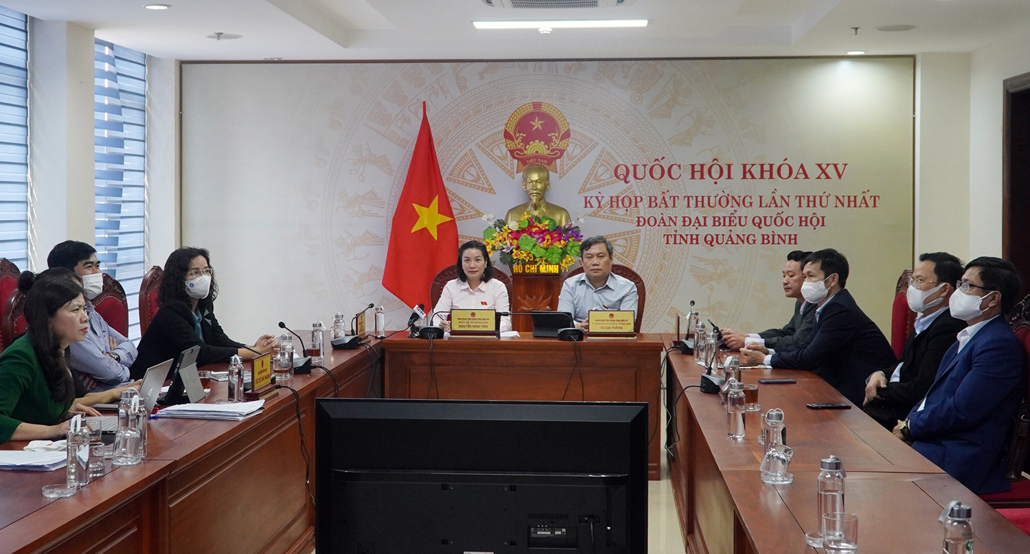 Toàn cảnh phiên thảo luận tại điểm cầu Quảng Bình