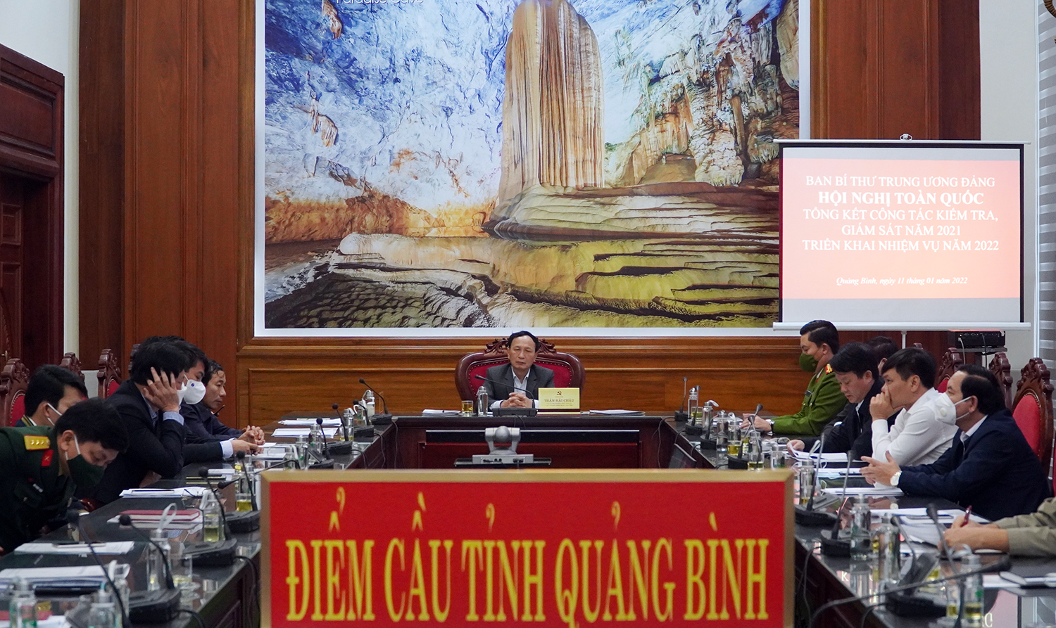 Toàn cảnh hội nghị tại điểm cầu Quảng Bình.