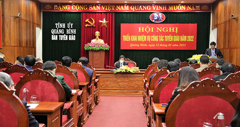  Toàn cảnh hội nghị.