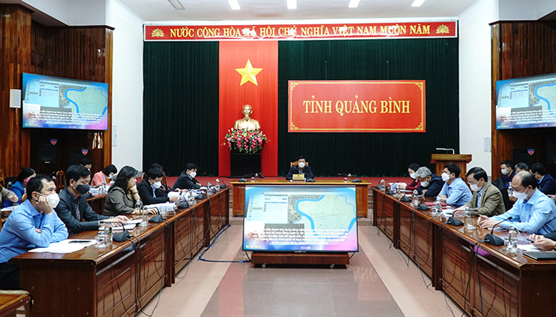 Các đại biểu dự hội nghị tại điểm cầu Quảng Bình. 