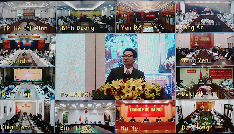 Phó Thủ tướng Chính phủ Vũ Đức Đam phát biểu chỉ đạo hội nghị.