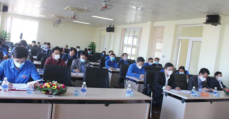  Các đại biểu tham dự hội nghị.