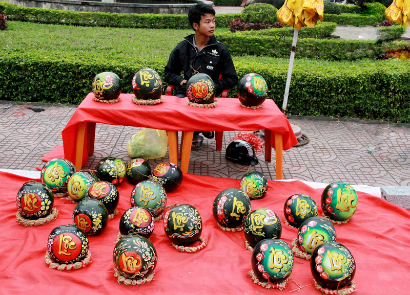 Quày bán dưa hấu ngày giáp Tết.