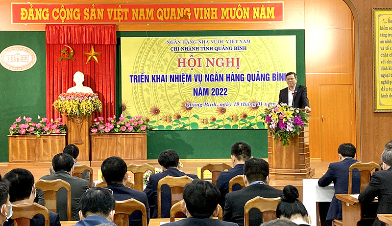 Đồng chí Chủ tịch UBND tỉnh Trần Thắng phát biểu chỉ đạo tại hội nghị.
