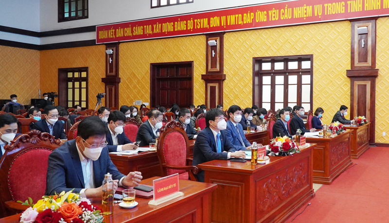 Các đại biểu tham dự hội nghị.