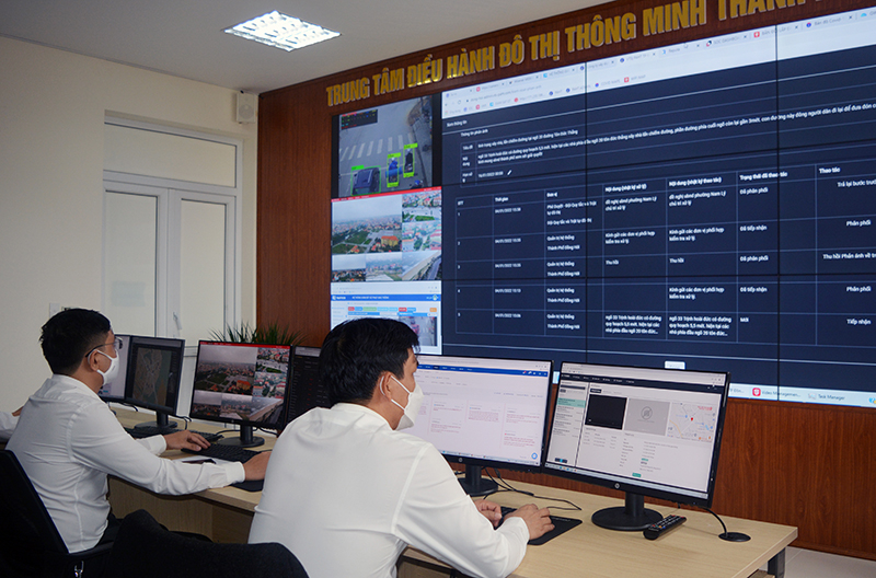 TP. Đồng Hới triển khai các dịch vụ ĐTTM và xây dựng thành công Trung tâm giám sát điều hành thông minh.