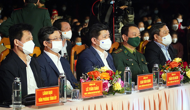 Đại biểu dự chương trình