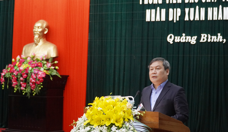 Đồng chí Bí thư Tỉnh ủy Vũ Đại Thắng phát biểu tại buổi gặp mặt.