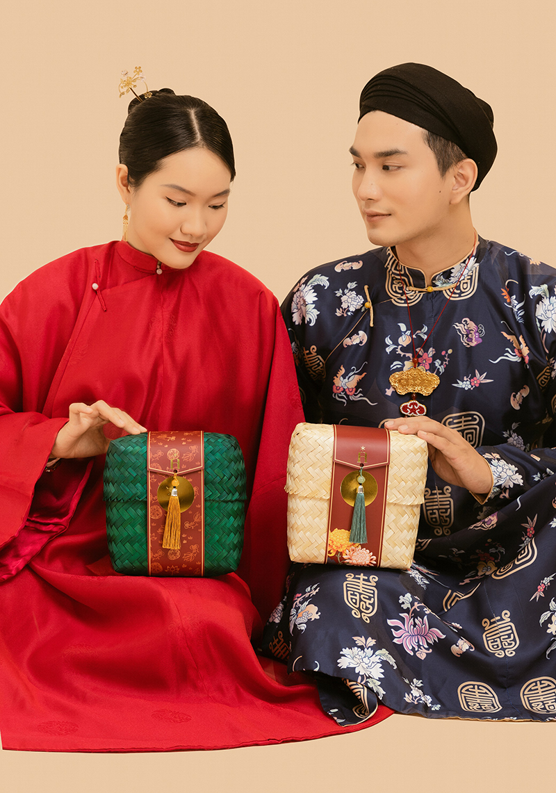 Bộ sưu tập “The Tết 2022” lấy ý tưởng từ kiến trúc và thời trang Đông Dương thập niên 30-40.