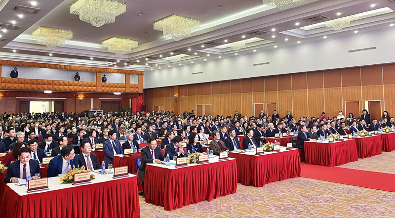 Tại hội nghị xúc tiến đầu tư Quảng Bình 2021, Dự án Đường ven biển và cầu Nhật Lệ 3 đã được bấm nút khởi động (Ảnh: Nguyễn Hoàng)