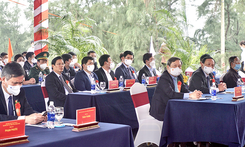  Đại biểu dự lễ khởi công dự án.