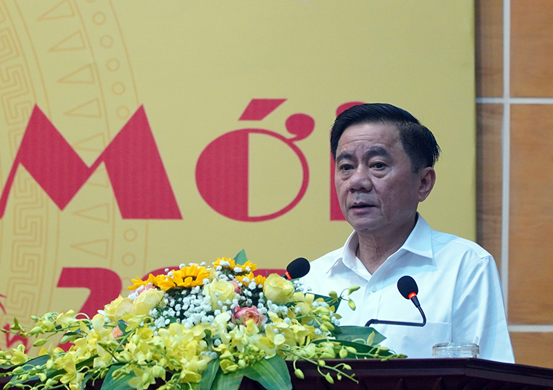 Đồng chí Chủ nhiệm UBKT Trung ương Trần Cẩm Tú phát biểu tại buổi gặp mặt lực lượng tuyến đầu.