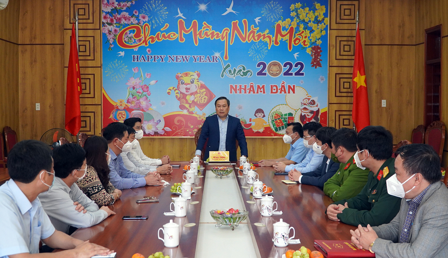 Đồng chí Bí thư Tỉnh ủy Vũ Đại Thắng chúc cán bộ, đảng viên, nhân dân thị xã Ba Đồn đón năm mới hạnh phúc, may mắn, thành công.   