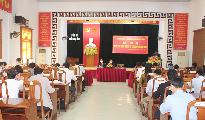 Toàn cảnh hội nghị.