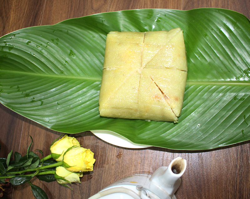 Bánh chưng là món ăn không thể thiếu trong dịp Tết của mỗi gia đình Việt