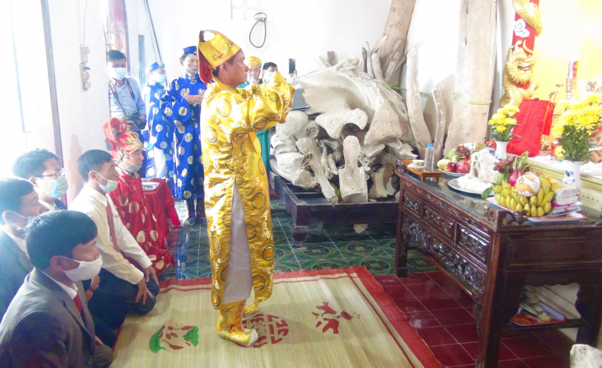 : Lễ hội Cầu Ngư năm 2022 ở làng biển Cảnh Dương chỉ thực hiện phần nghi lễ tâm linh truyền thống (ảnh chụp năm 2021).