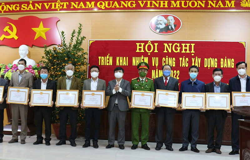 Đẩy mạnh KT, GS góp phần xây dựng tổ chức cơ sở đảng trong sạch, vững mạnh.