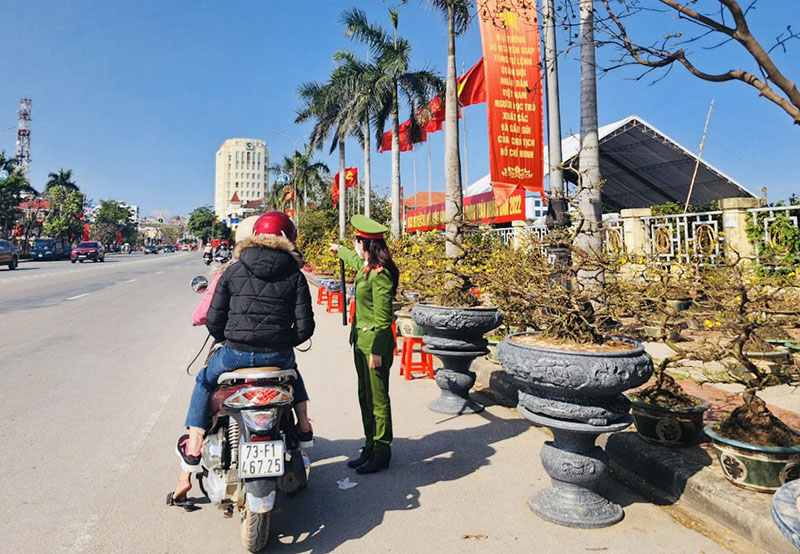  Cán bộ, chiến sĩ nỗ lực bảo đảm ANTT cho nhân dân vui xuân, đón Tết.