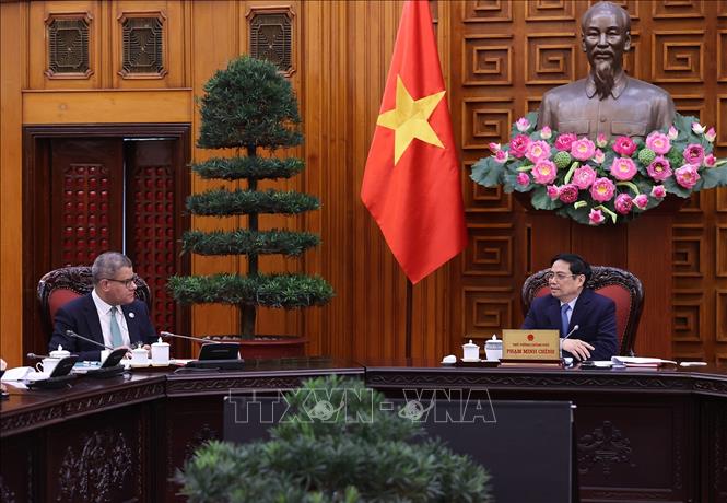  Thủ tướng Phạm Minh Chính tiếp Bộ trưởng, Chủ tịch Hội nghị Liên Hợp Quốc về Biến đổi khí hậu lần thứ 26. Ảnh: Dương Giang/TTXVN