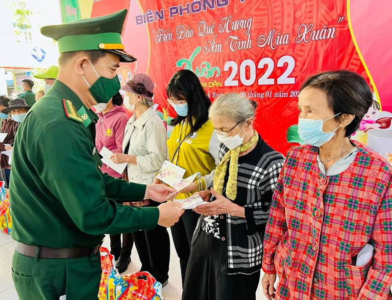 Các chương trình “Xuân Biên phòng” đã lan tỏa tình yêu thương, chia sẻ đến nhân dân trên 2 tuyến biên giới.