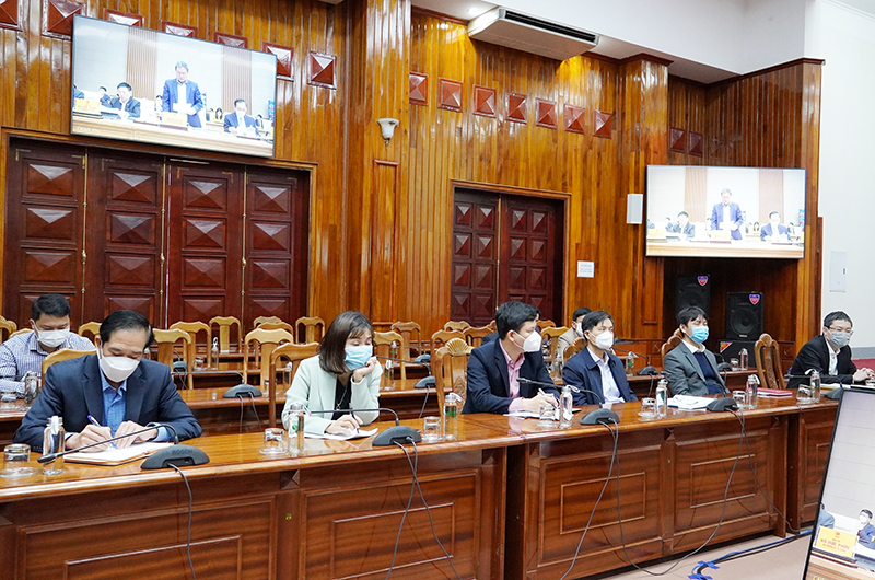 Các đại biểu dự hội nghị tại điểm cầu Quảng Bình.