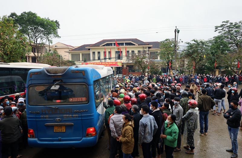 Quang cảnh tại buổi lễ giao, nhận quân năm 2022 tại huyện Minh Hóa. 