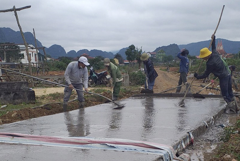 Thôn 3 Phúc Đồng (xã Phúc Trạch) xây dựng tuyến đường bê tông.