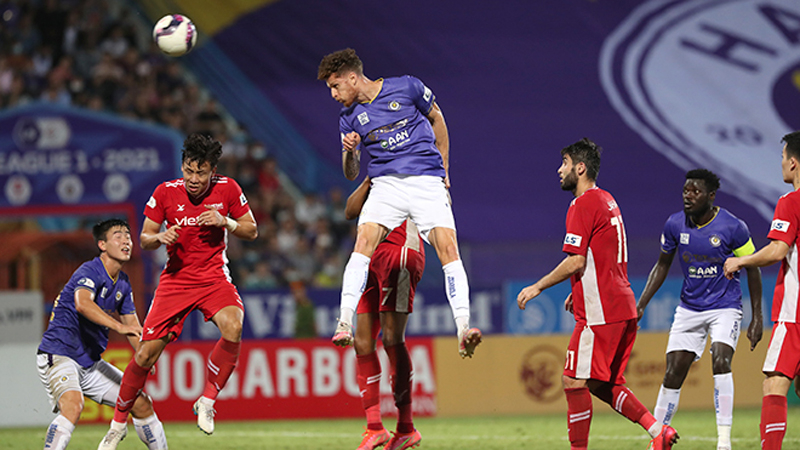 Viettel và Hà Nội tiếp tục là 2 ứng cử viên vô địch V-League 2022. Ảnh: Hoàng Linh