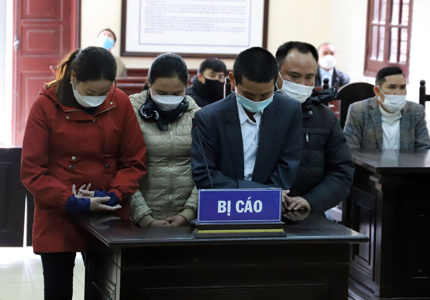 Các bị cáo tại phiên tòa