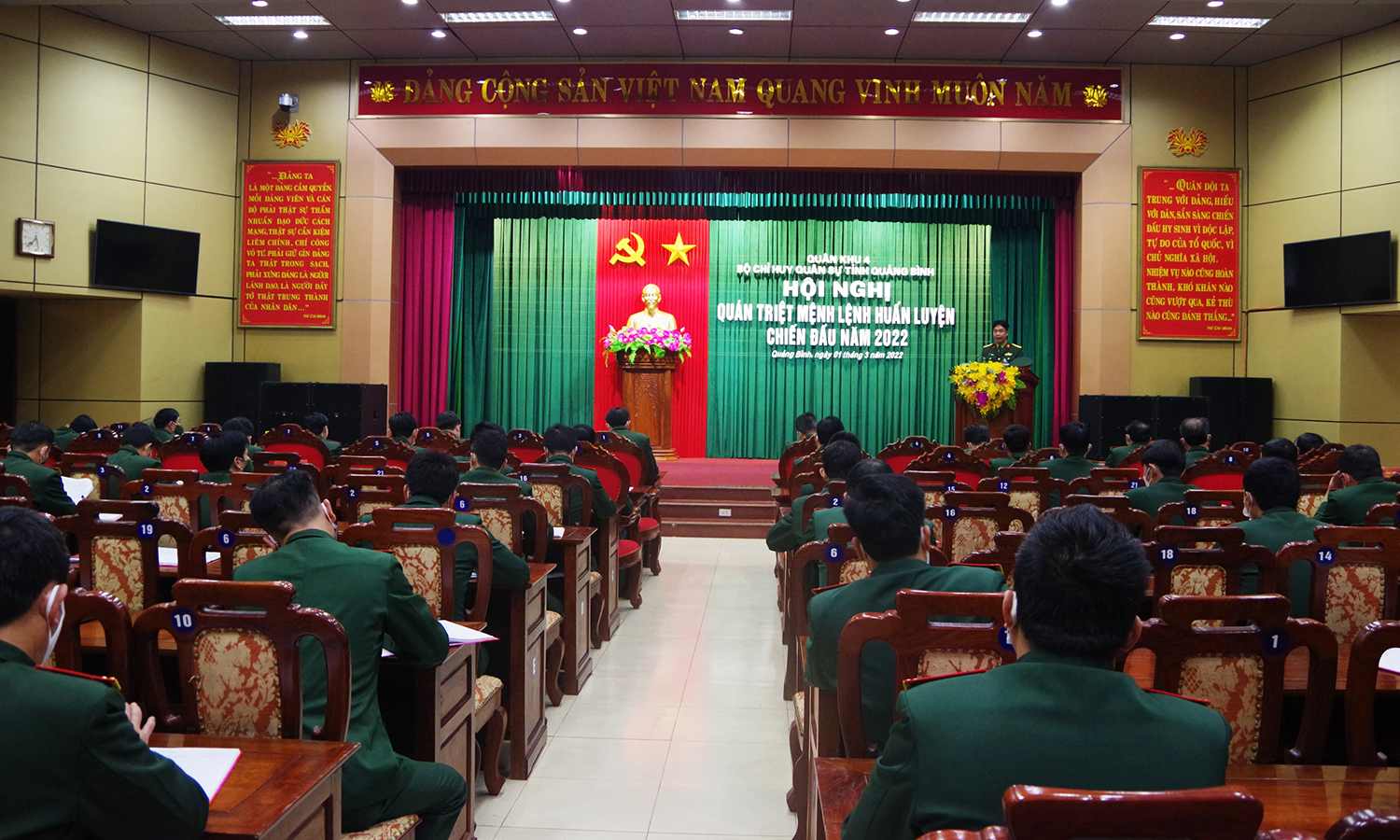 Quang cảnh hội nghị