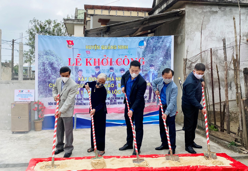Khởi công xây dựng nhà nhân ái, tạo điều kiện cho các hộ gia đình khó khăn vươn lên trong cuộc sống
