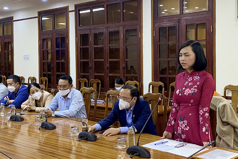 Đồng chí Phạm Thị Hồng Lê phát biểu nhận nhiệm vụ.
