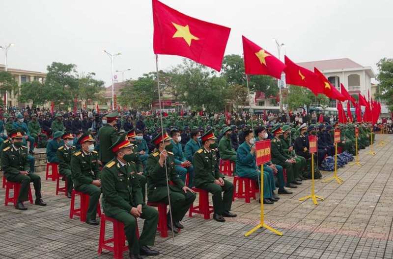 Lễ giao, nhận quân được tiến hành đúng nghi lễ theo quy định.