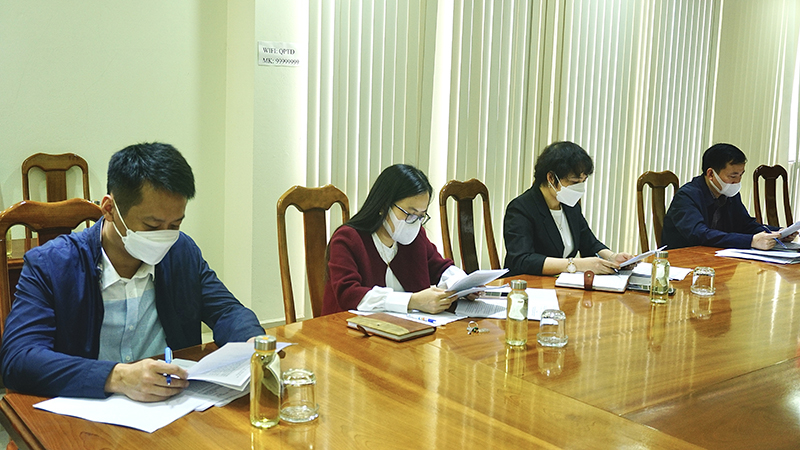 Các đại biểu tham dự phiên họp.