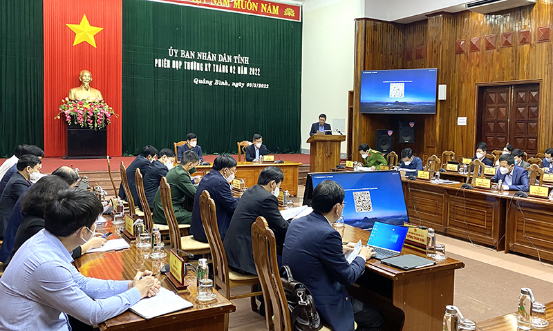 Quang cảnh phiên họp.