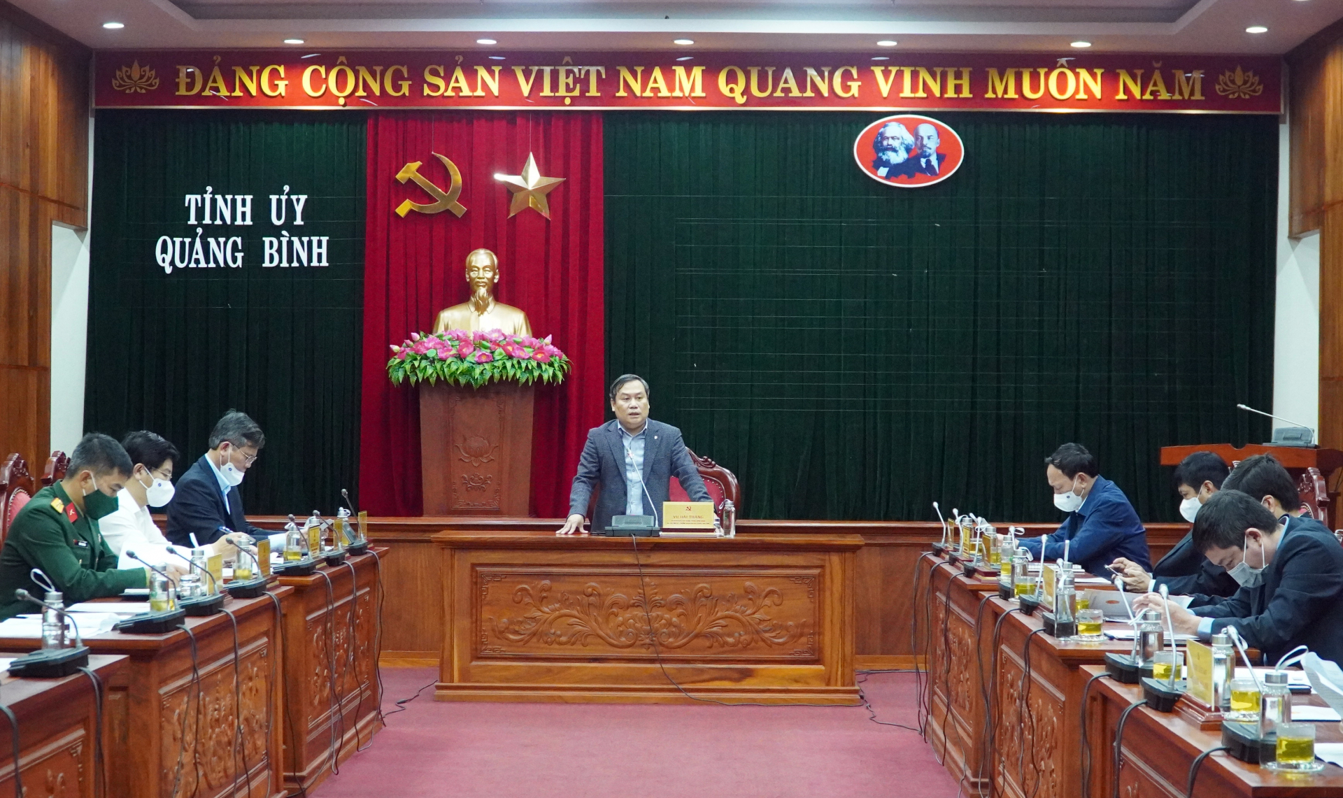 Toàn cảnh buổi họp