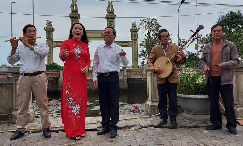 Người dân Lệ Thủy luôn chú trọng đến việc bảo tồn các giá trị văn hóa truyền thống.  