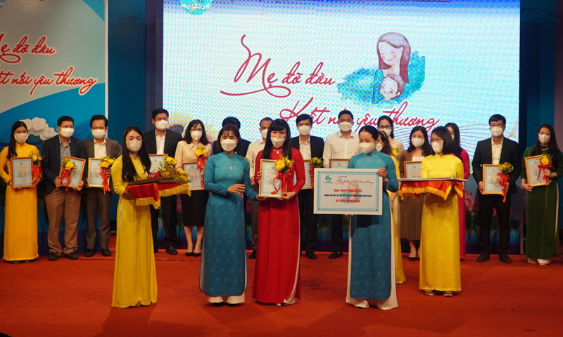 Chương trình “Mẹ đỡ đầu-Kết nối yêu thương” đạt hiệu quả tích cực, là điểm tựa vững chắc về vật chất và tinh thần cho trẻ mồ côi đặc biệt khó khăn.