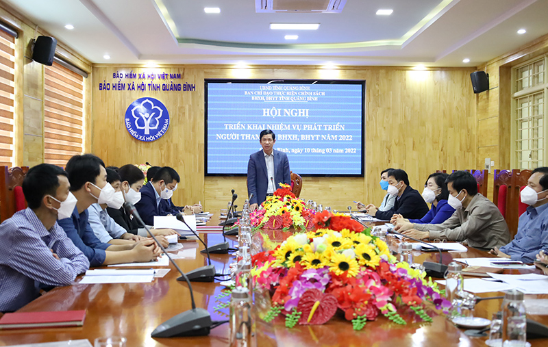 Đồng chí Phó Chủ tịch UBND tỉnh Hồ An Phong chủ trì hội nghị. 