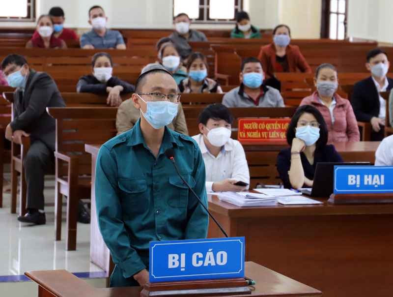 Bị cáo Dương Minh Phú tại tòa