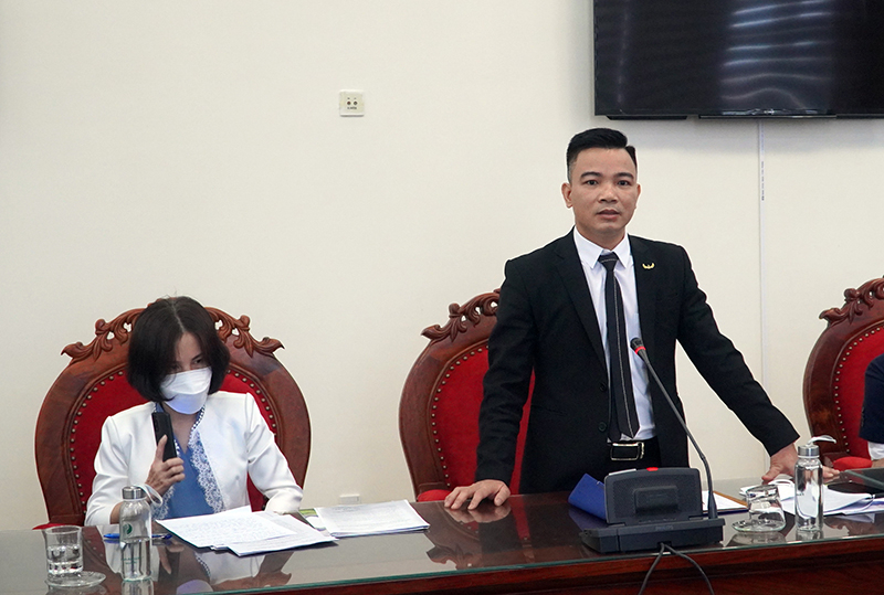 Đại diện doanh nghiệp phát biểu tại buổi làm việc