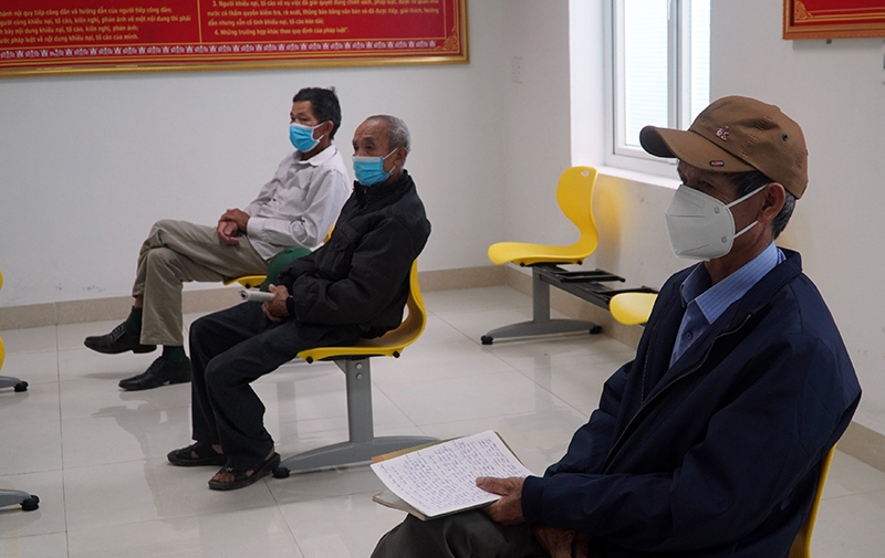 Công dân đăng ký tham gia buổi tiếp và đối thoại trực tiếp