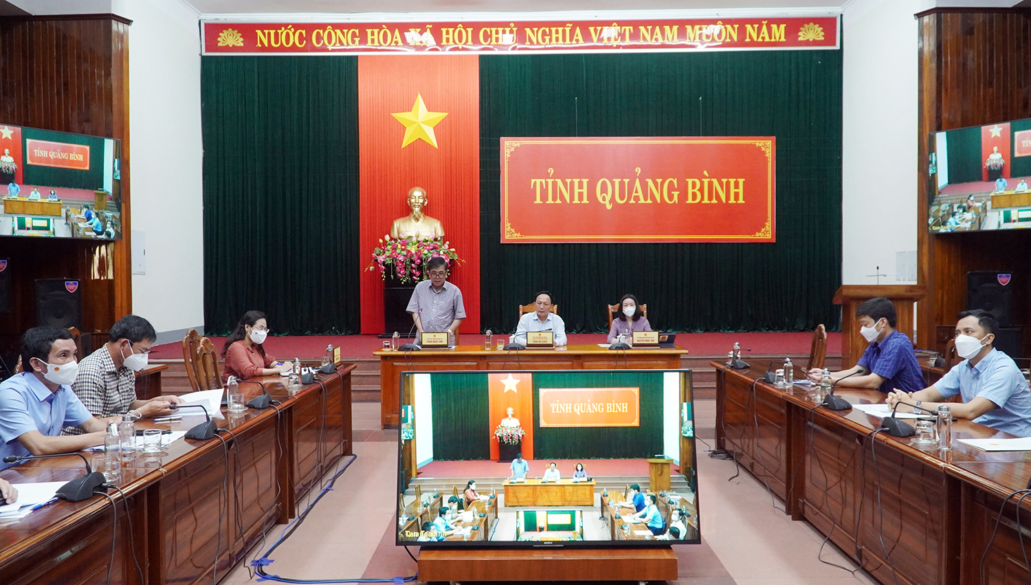 Toàn cảnh phiên họp 