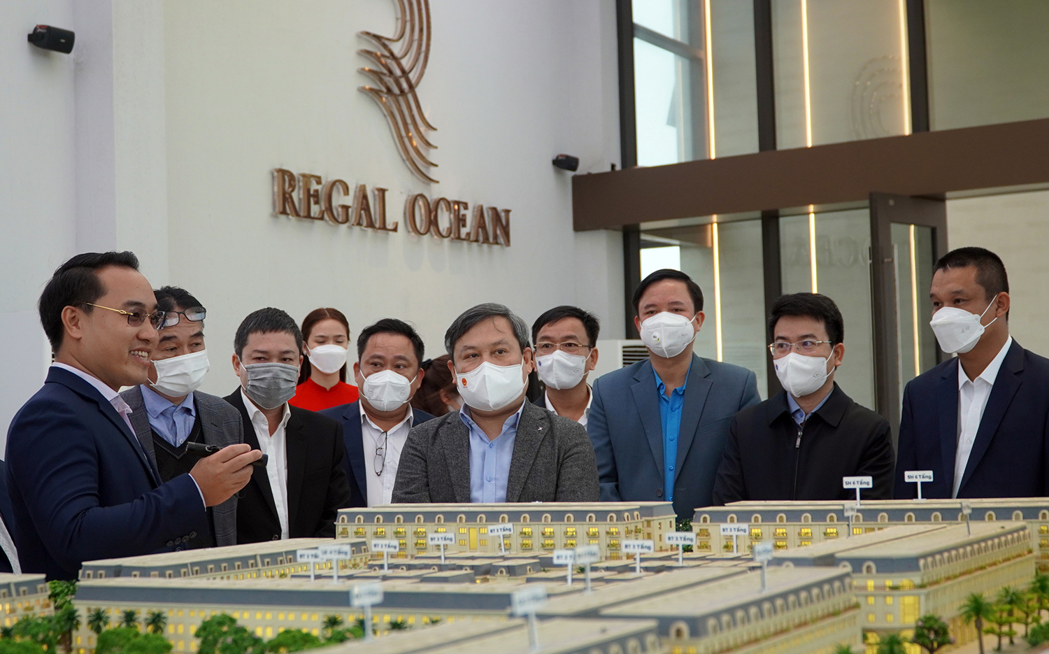 Đồng chí Bí thư Tỉnh ủy Vũ Đại Thắng kiểm tra dự án khu đô thị Regal Ocean tại xã Bảo Ninh, TP. Đồng Hới.