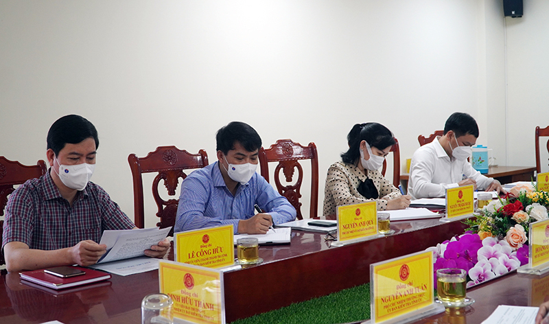 Các đại biểu dự kỳ họp
